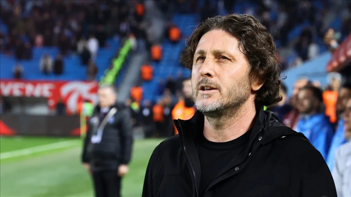 Son dakika... Trabzonspor'da deprem: Fatih Tekke Ferencvaros maçı sonrası görevinden ayrıldı
