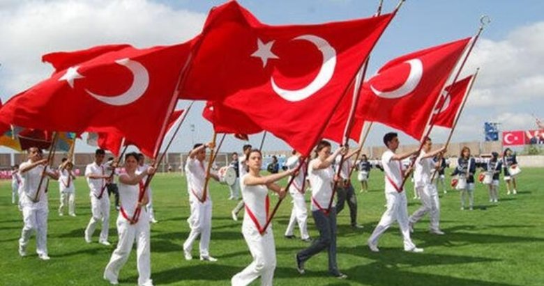 19 Mayıs tatili 4 gün olacak mı? 18 Mayıs Pazartesi tatil mi?