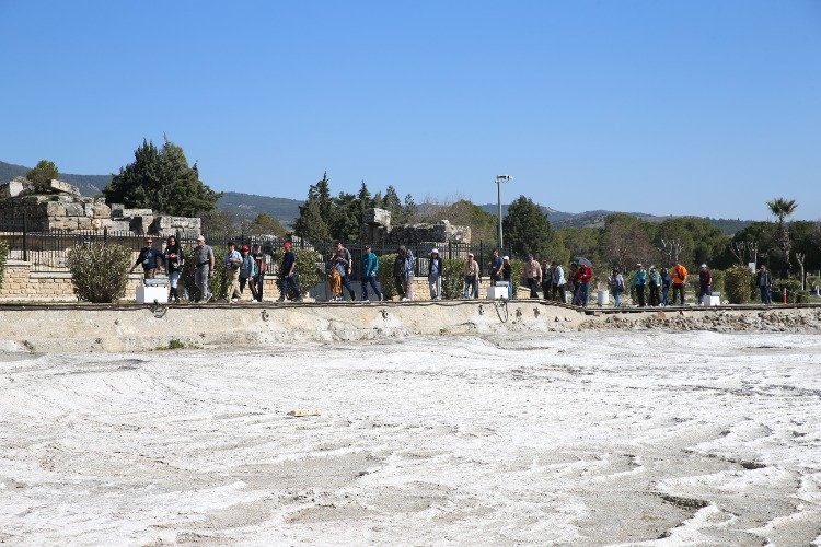 Pamukkale doğaseverlerin gözdesi! 25 yılda 37 milyondan fazla ziyaretçi ağırladı