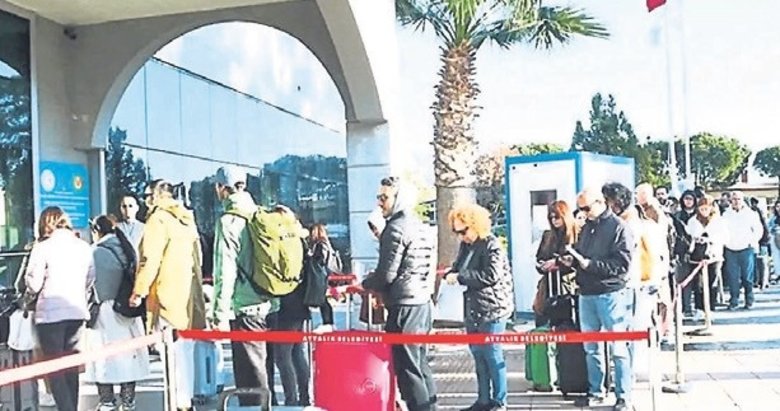 Yunanistan’ın Türklere yönelik ekspres vize uygulaması uzadı