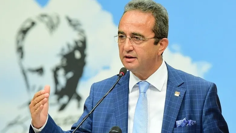 kusadasi-belediyesinde-tezcan-ailesi-tartismasi-1787809494737.jpeg