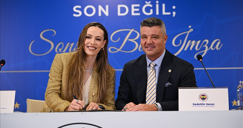 Efsane kaptan imzayı attı! 2 yıl daha Fenerbahçe’de