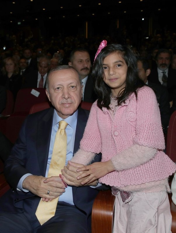 Ankara Üniversitesi İlahiyat Fakültesi’nin 70. kuruluş yıl dönümünde Başkan Erdoğan’a özel hediye