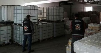 İzmir’de 15 farklı suçtan aranan şahıs yakalandı