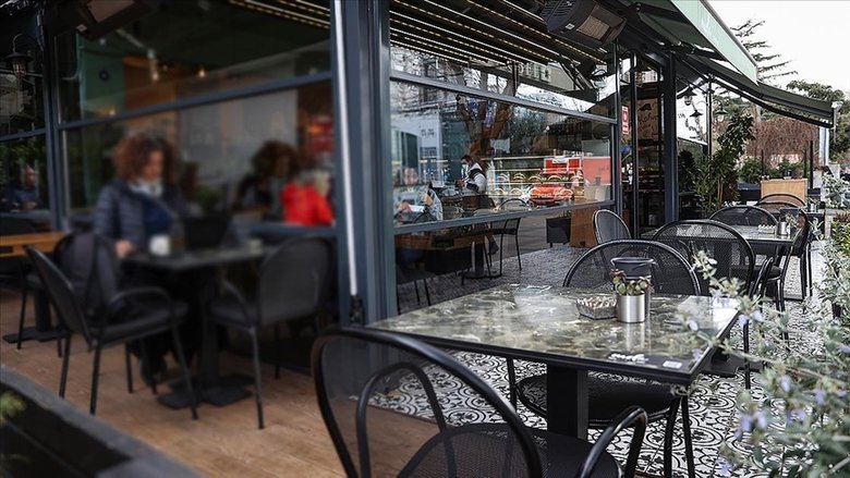kafe-ve-restoranlarda-yeni-donem-bakanliktan-zorunlu-bahsis-duzenlemesi-1764487144140.jpg