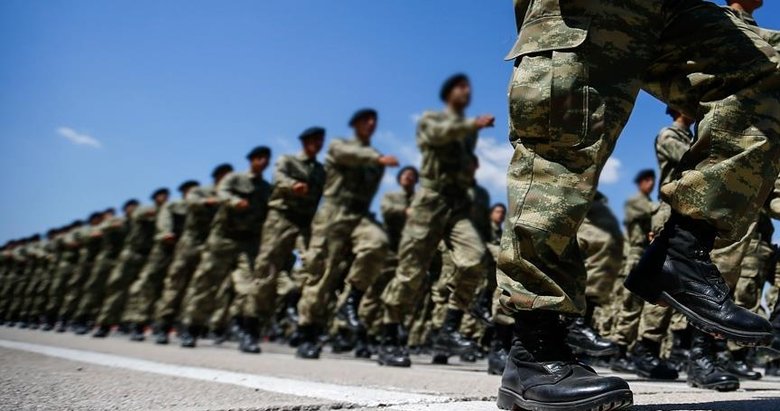 AK Parti’den yeni askerlik düzenlemesiyle ilgili flaş açıklama