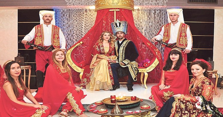 Kına gecesi değil sultan alayı