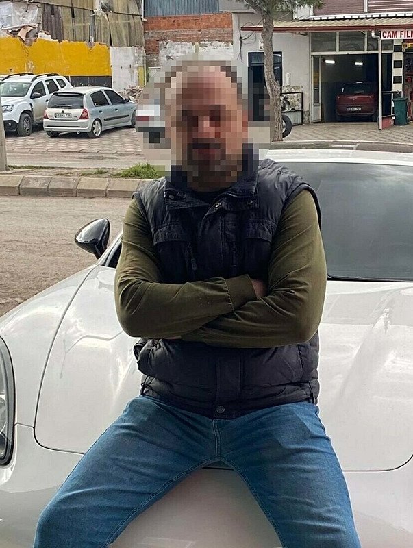 Silahlı saldırıya uğrayan çiçekçi öldü