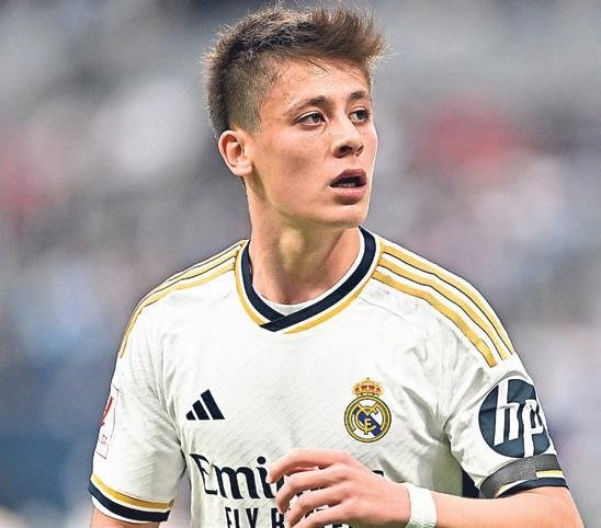 Kanarya’da hedef Kenan