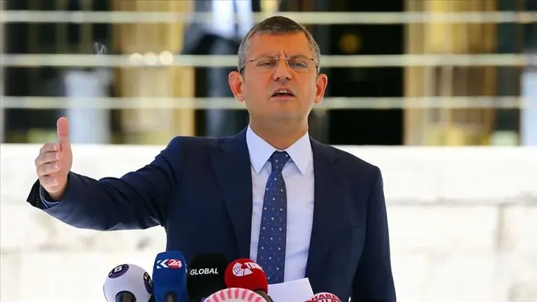 yeni-partiye-eski-adet-1785178301432.png