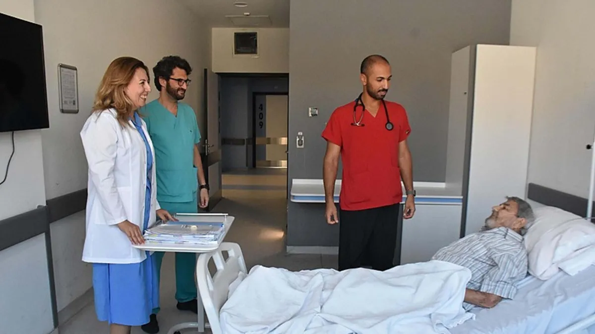 İzmir'de sıra dışı operasyon! Kalp kapağı köprücük kemiğinden yerleştirildi