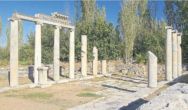 antik-dunyanin-ekonomi-merkezi-aizanoi-1780901701085.jpeg