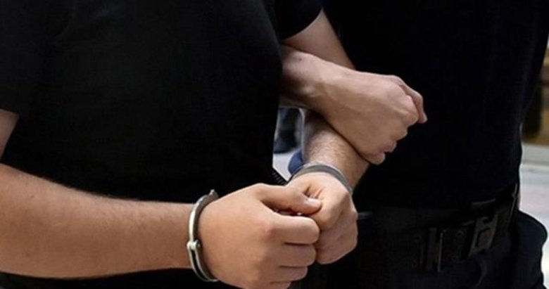 İzmir’de terör propagandası suçlamasıyla 9 kişi gözaltına alındı