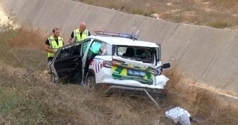 İstanbul ’da TIR’ın çarptığı jandarma aracı kanala düştü: Çok sayıda yaralı var