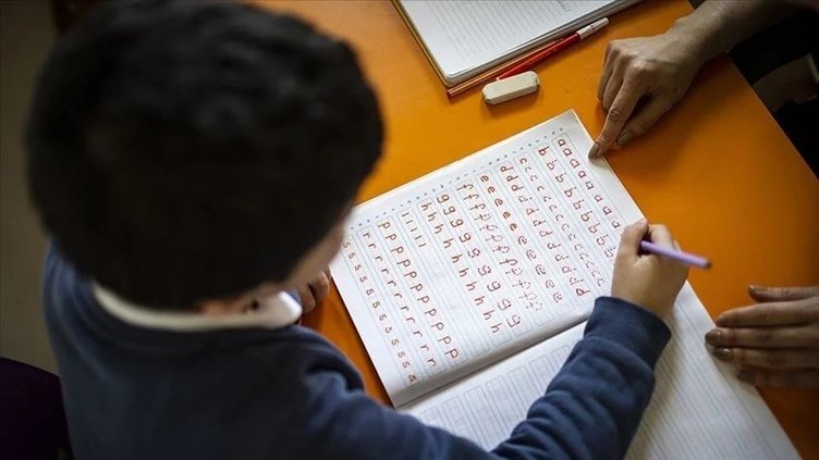 Asperger sendromu nedir? Belirtileri nelerdir?