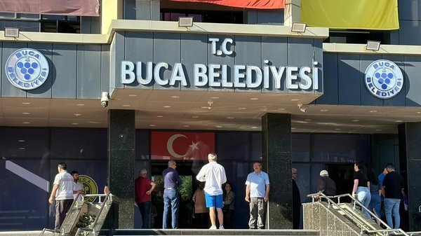 son-dakika-izmirde-chpli-buca-belediyesine-yolsuzluk-operasyonu-buca-belediye-baskani-gorkem-duman-tutuklandi-1780694450280.jpeg