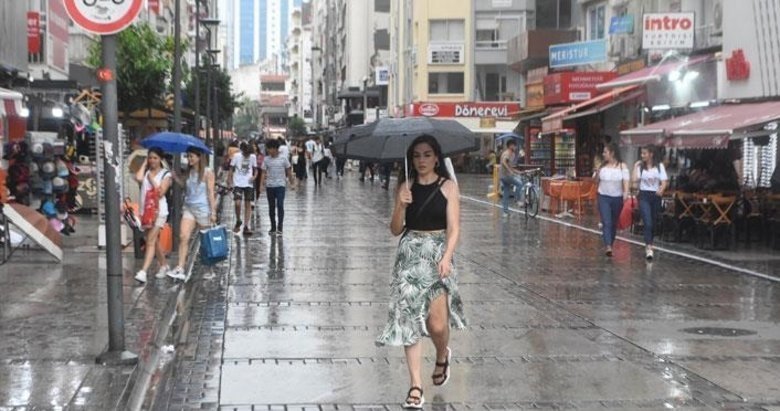 İzmir’de sıcaklığa bugün yağmur molası