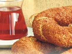 Hızlı kahvaltının adı Poğaça, simit, açma