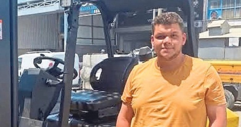 Gençlerin kavgasında kan döküldü