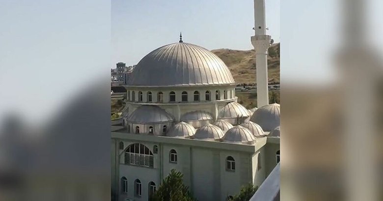 İzmir’de minarelerden Çav Bella dinletildi! CHP’li isim destek verdi