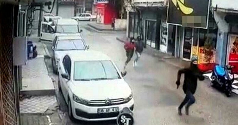 İzmir’de 2 kişinin yaralandığı kuyumcu soygununda 4 zanlı yakalandı