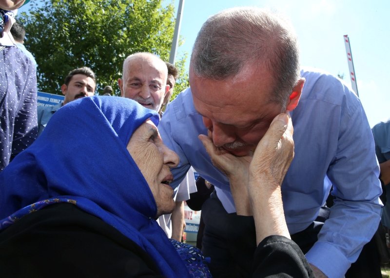 Başkan Erdoğan Çamlıca Korusunda vatandaşlarla buluştu