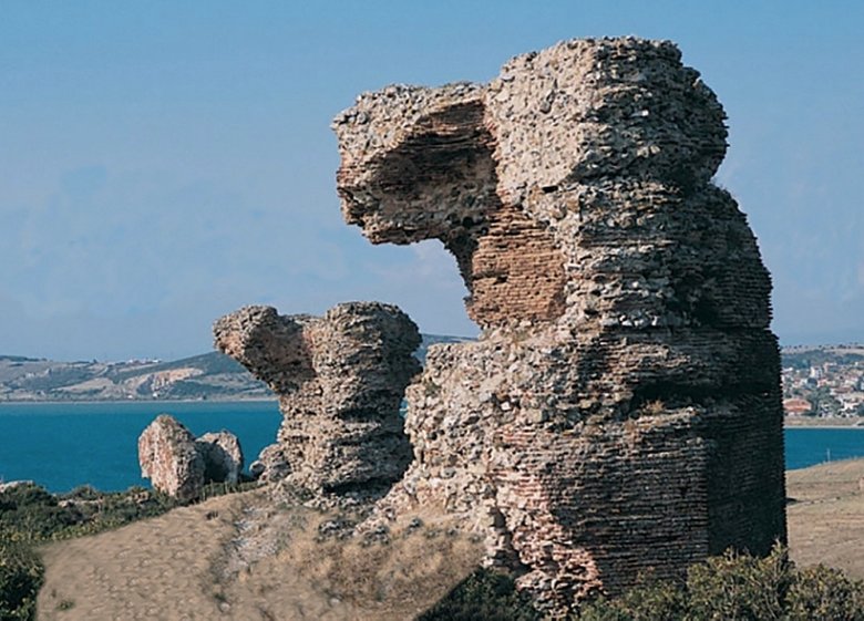 pegai kalesi nde arkeolojik yuzey