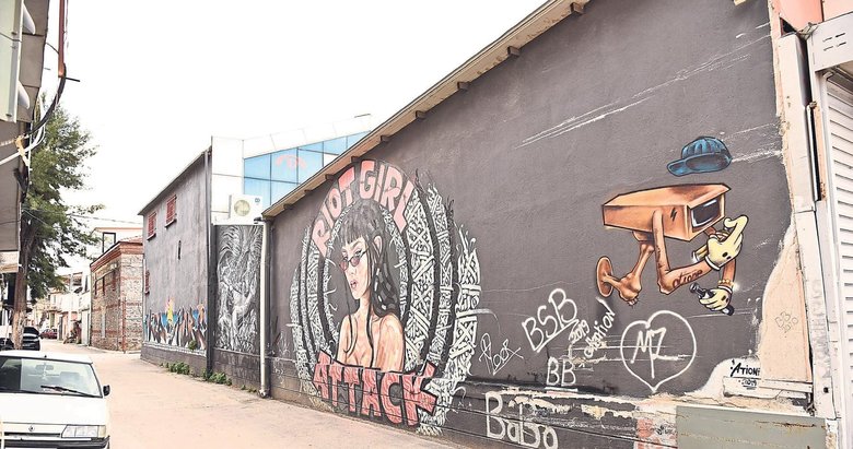 Mahalleye sanatçı dokunuşu