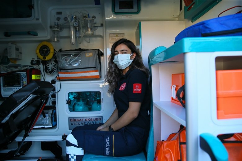 2 kez Kovid-19’u yenen sağlıkçı: Koku alamadığım için neredeyse evimi yakıyordum