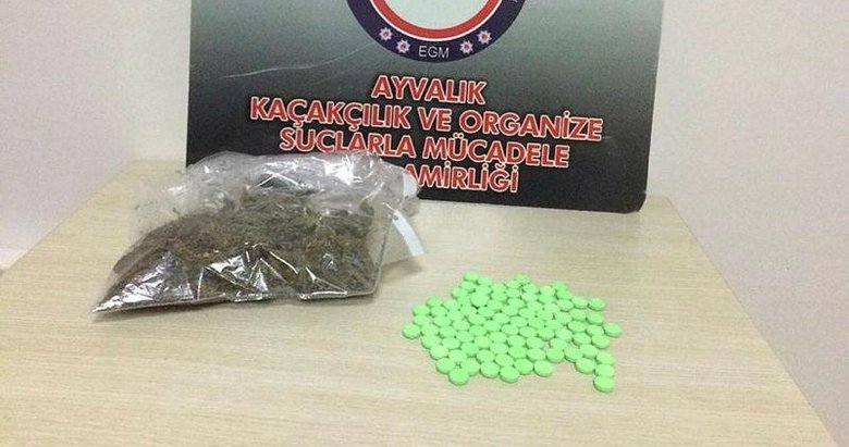 Uyuşturucular, yakıt kapağının altından çıktı