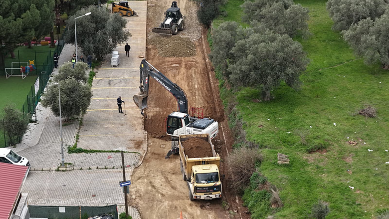 aydin-yeni-yatirimlarla-gelismeye-devam-ediyor-400-milyonluk-yol-yatiriminda-ilk-kazma-vuruldu-1770735322193.png