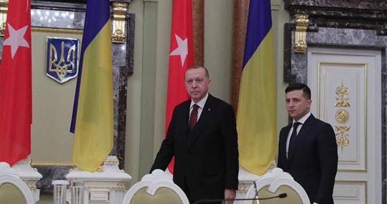 Başkan Erdoğan Ukrayna Devlet Başkanı Zelenskiy ile telefonda görüştü