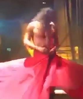 Çıplak semazen ney ve oyun havasında dans etti! İzmir Büyükşehir Belediyesi’ne tepki yağıyor