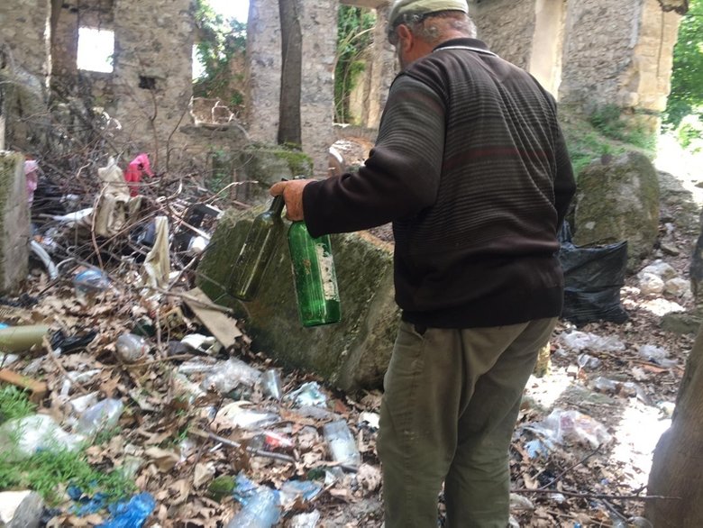 Denizli’de tarihi yapı bakımsızlıktan harabeye döndü