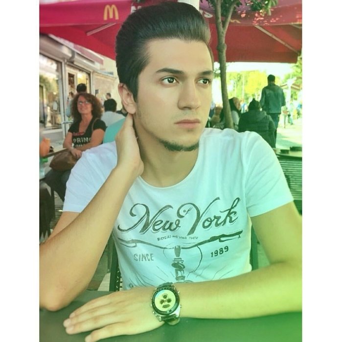 Ünlü Youtuber Emre Özkan yangında hayatını kaybetti