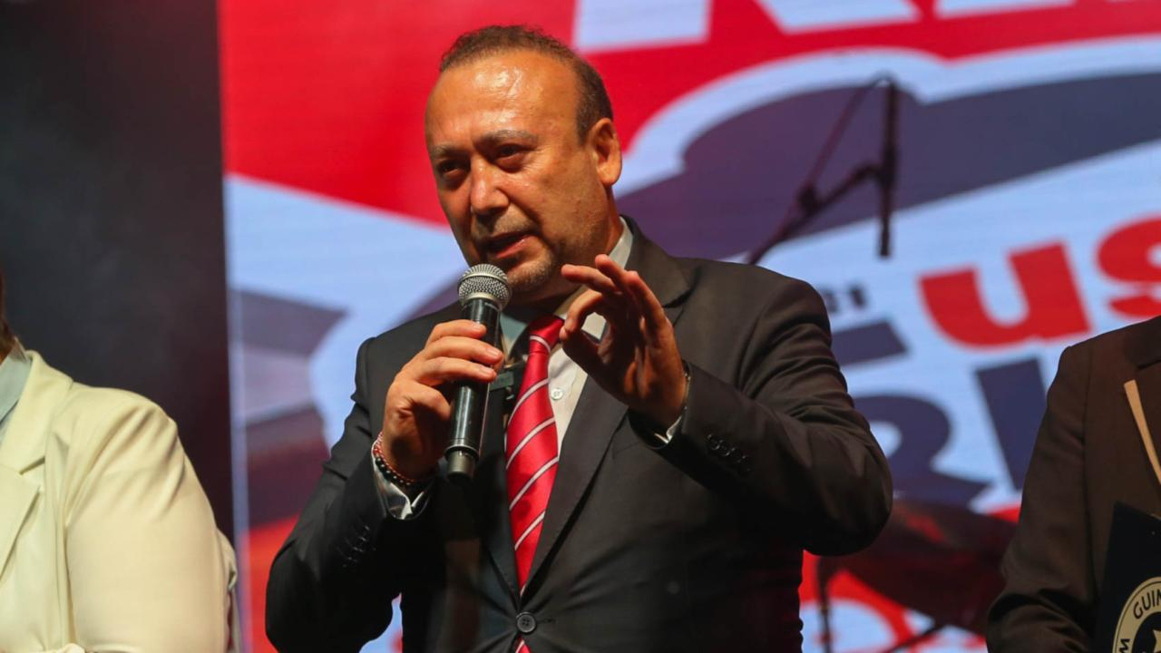 CÖMERT BAŞKAN! Uşak Belediye Başkanı Özkan Yalım dahil 9 kişi tutuklandı