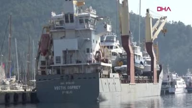 Muğla’da milyon dolarlık lüks yatlar, kargo gemileriyle götürülüyor