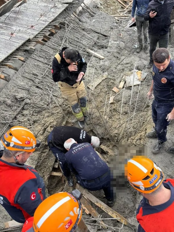 Bursa’da beton kalıbı çöktü! 1 kişi hayatını kaybetti