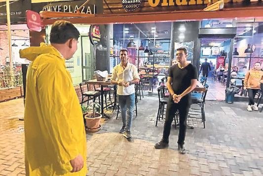 Sel vakti çay keyfi!