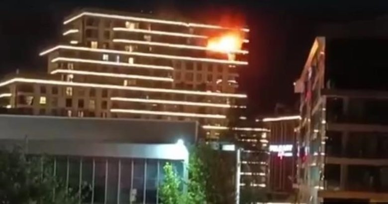 İzmir Bornova’da rezidans yangını