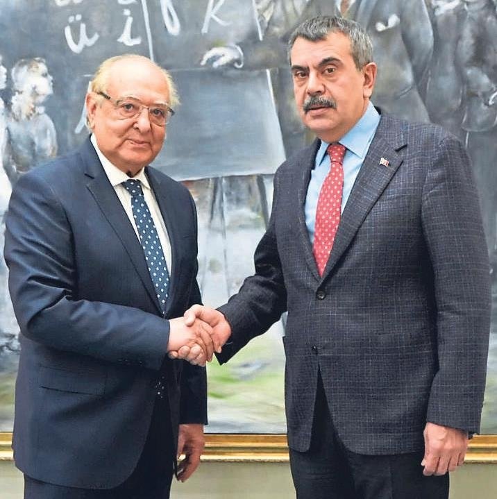 Bakan Tekin’den özel okullara neşter