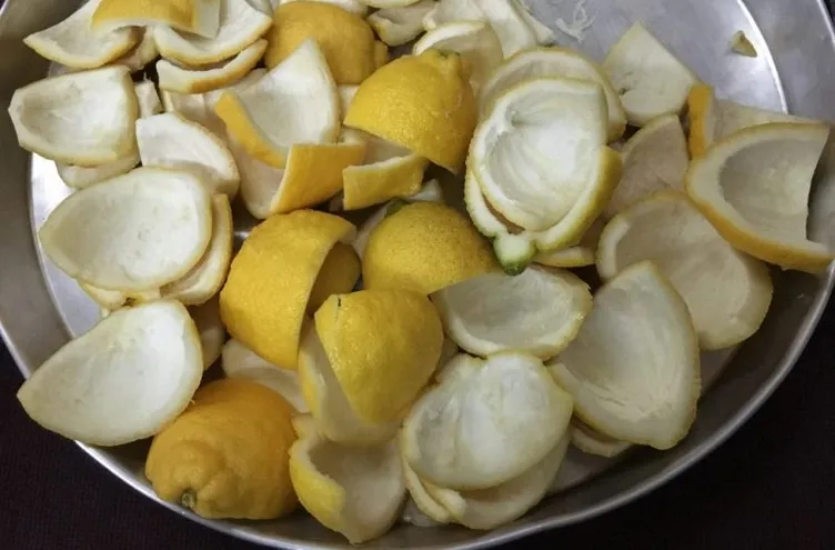 Her evde var ama değeri bilinmiyor! Limon kabuğunu çöpe atanlar dikkat