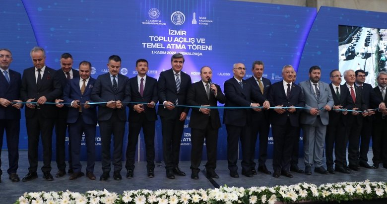 İzmir’de 14 fabrika açıldı, 7 fabrikanın temeli atıldı