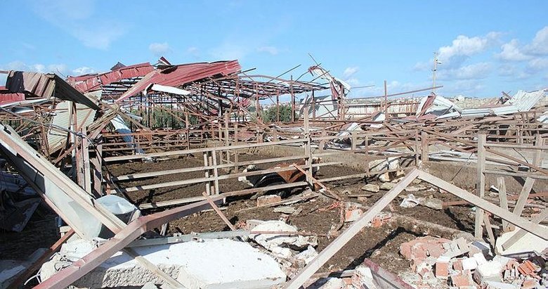 Hortum Alaçatı’da bir çiftliği yok etti