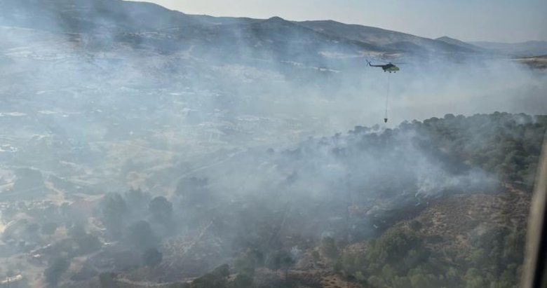 İzmir’deki orman yangınına havadan ve karadan müdahale