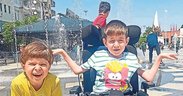 Kardeş desteği