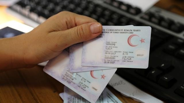 Yeni açıklama geldi: Kimlik ve ehliyetini yenilemeyenler dikkat!