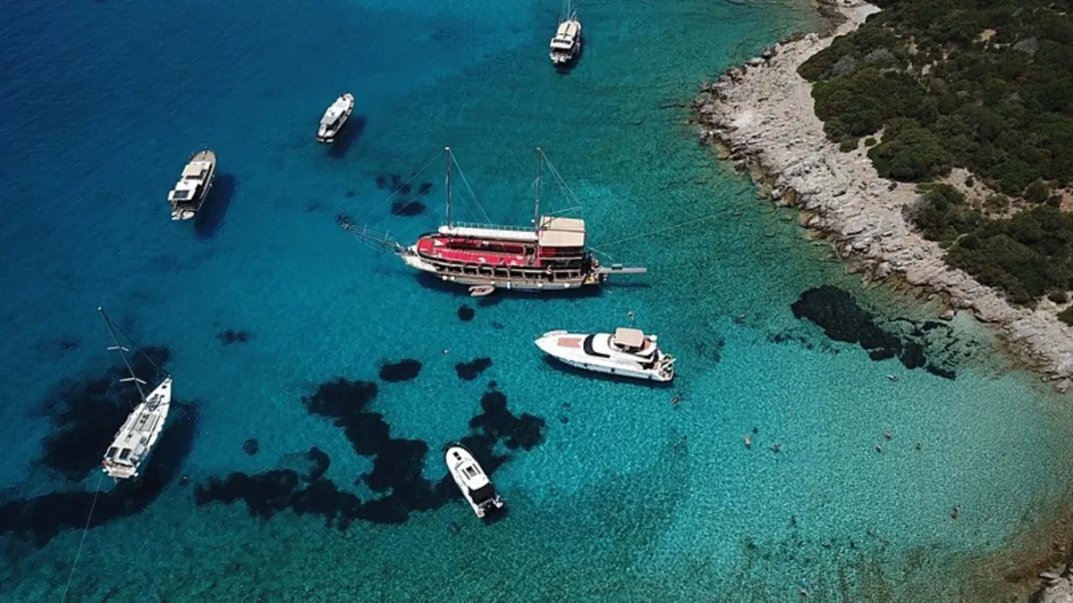 Bodrum koylarında lüks tatil dudak uçuklattı!
