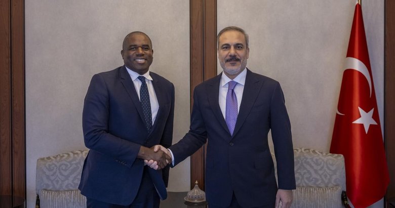 Dışişleri Bakanı Fidan, İngiliz mevkidaşı ile görüştü