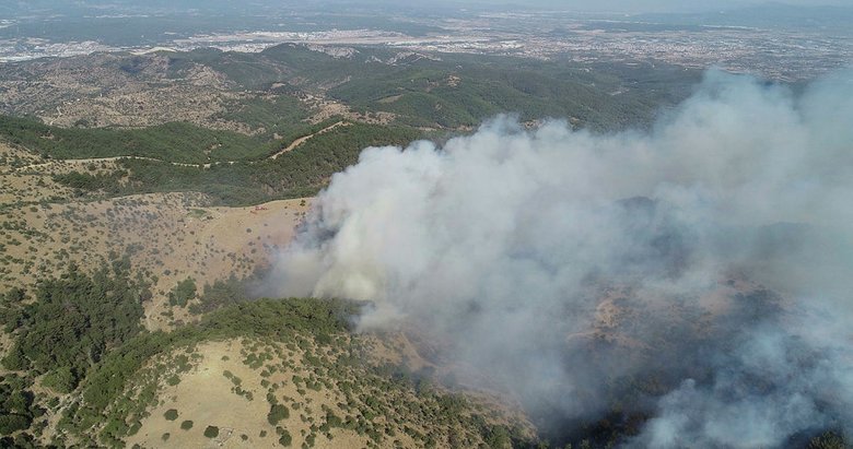 Bakan Bekir Pakdemirli’den İzmir Urla’da çıkan orman yangını hakkında açıklama